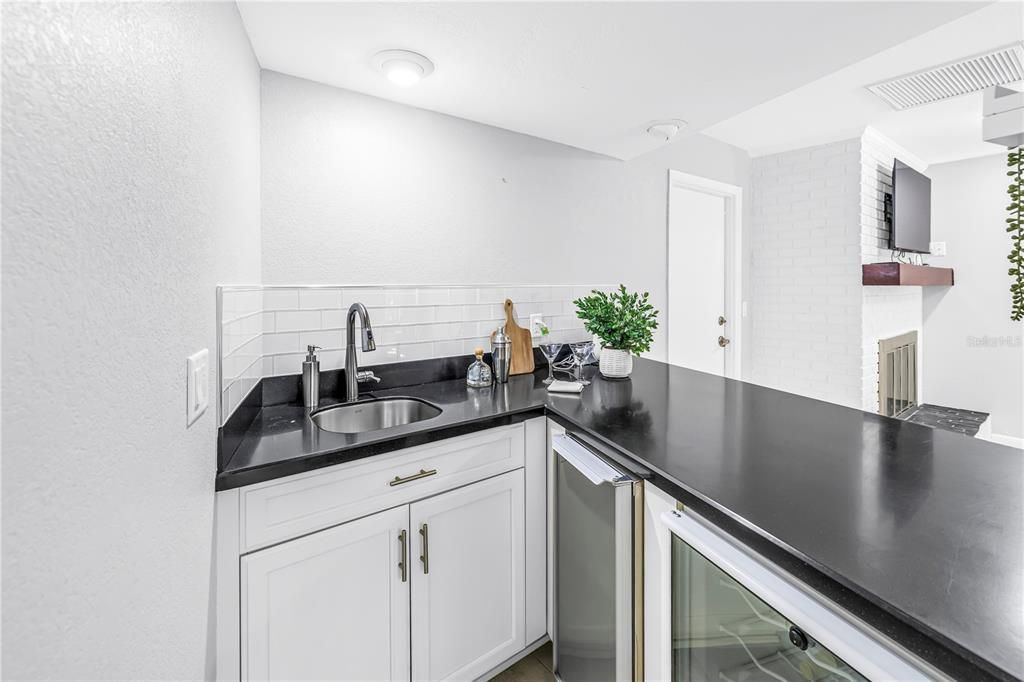 For Sale: $995,000 (4 beds, 3 baths, 2688 Square Feet)
