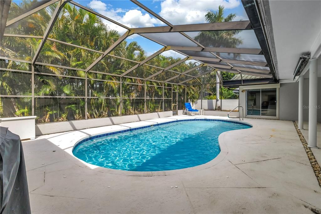 For Sale: $995,000 (4 beds, 3 baths, 2688 Square Feet)