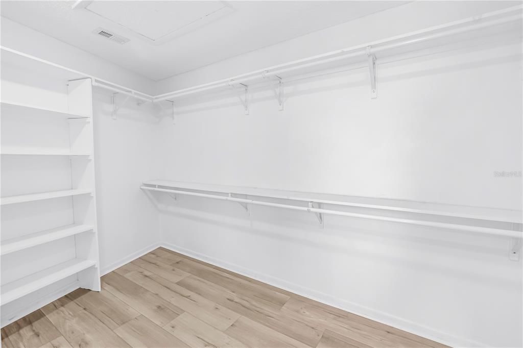 For Sale: $995,000 (4 beds, 3 baths, 2688 Square Feet)