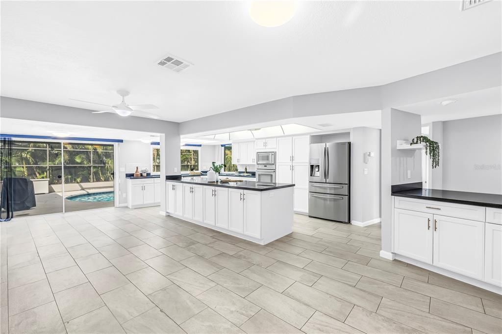 For Sale: $995,000 (4 beds, 3 baths, 2688 Square Feet)