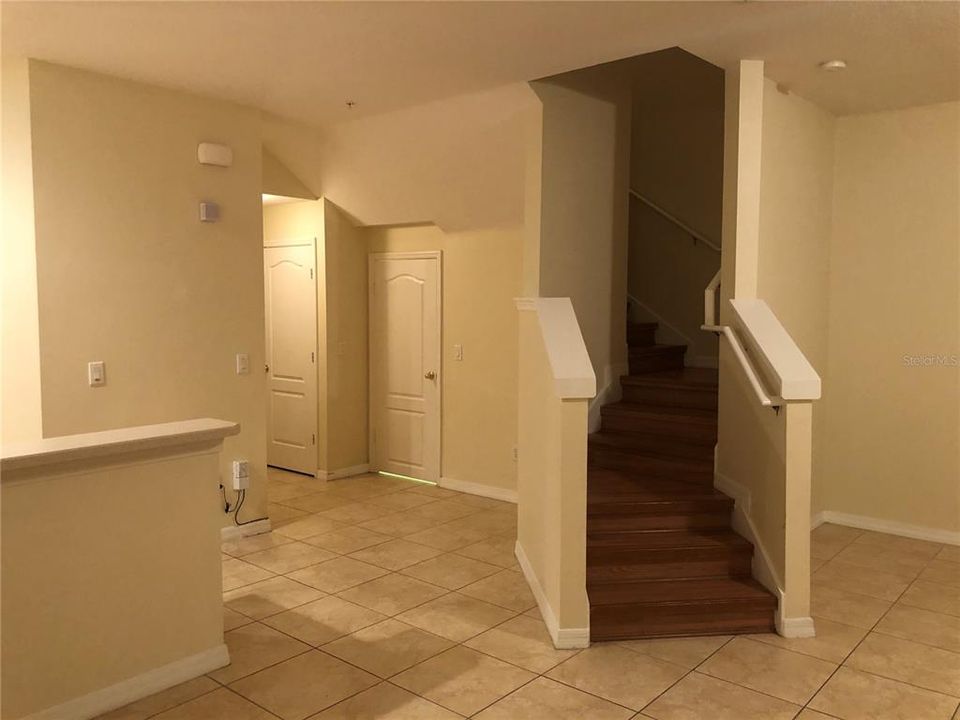 For Rent: $2,295 (3 beds, 2 baths, 1614 Square Feet)