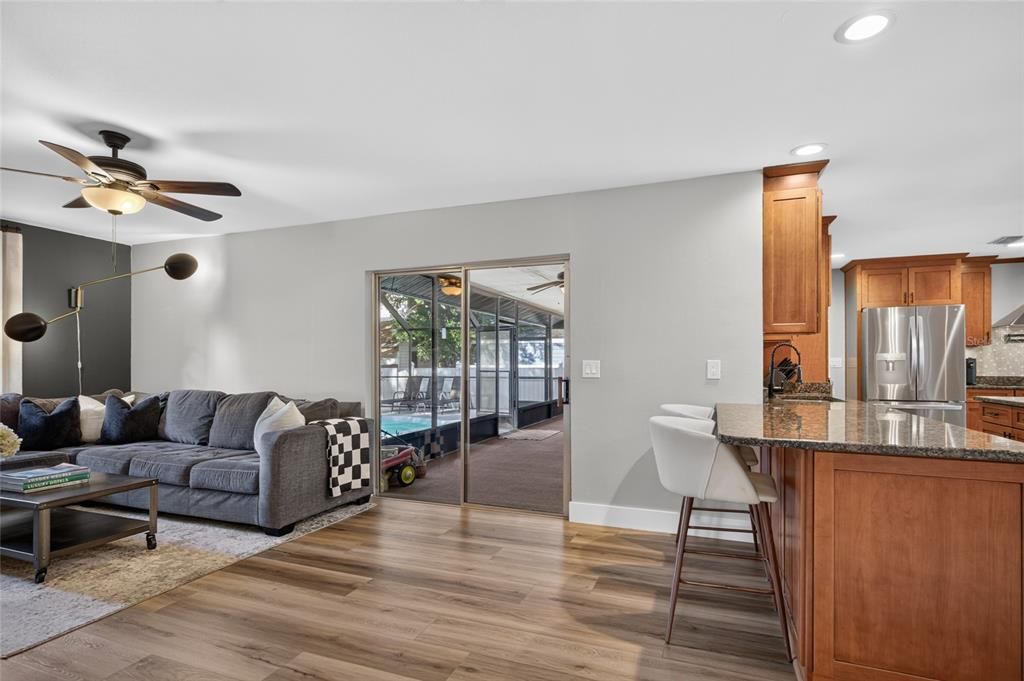 En Venta: $650,000 (3 camas, 2 baños, 1592 Pies cuadrados)