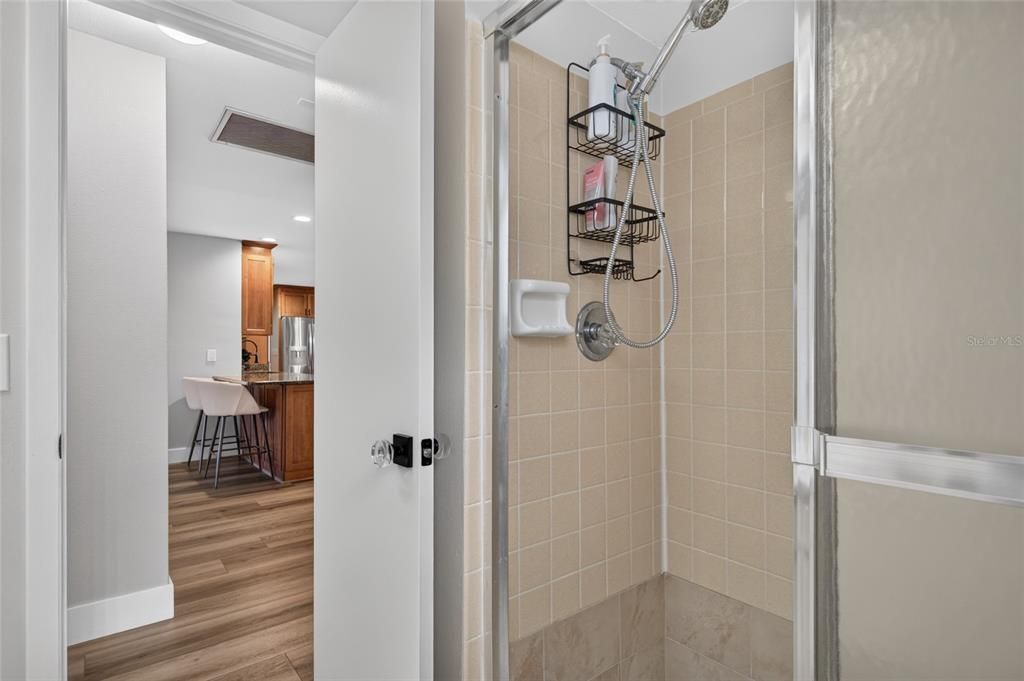 En Venta: $650,000 (3 camas, 2 baños, 1592 Pies cuadrados)