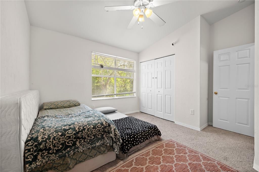 For Sale: $175,900 (2 beds, 2 baths, 1176 Square Feet)
