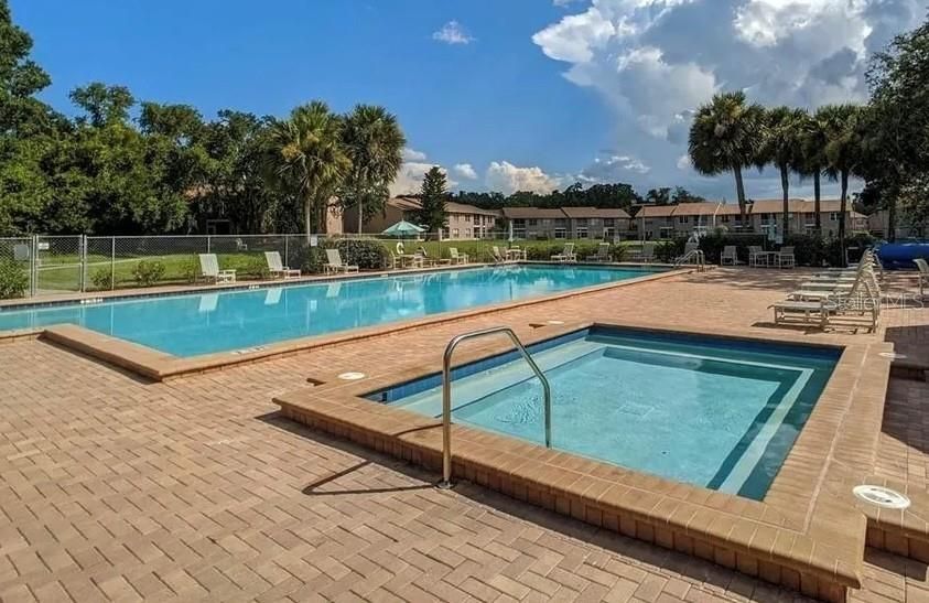 На продажу: $189,900 (2 спален, 2 ванн, 935 Квадратных фут)