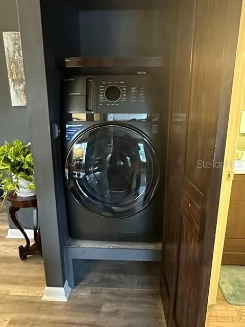 На продажу: $189,900 (2 спален, 2 ванн, 935 Квадратных фут)