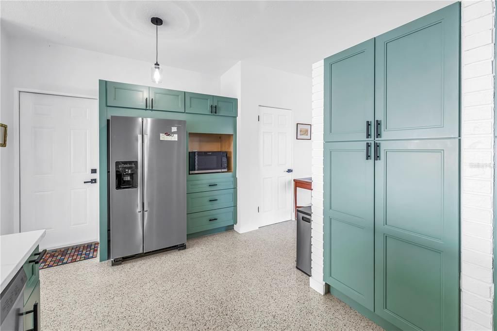 В аренду: $6,000 (3 спален, 2 ванн, 1542 Квадратных фут)
