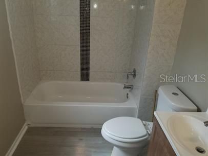 For Rent: $1,550 (2 beds, 2 baths, 1000 Square Feet)