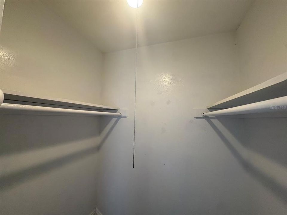 На продажу: $150,000 (2 спален, 1 ванн, 1164 Квадратных фут)