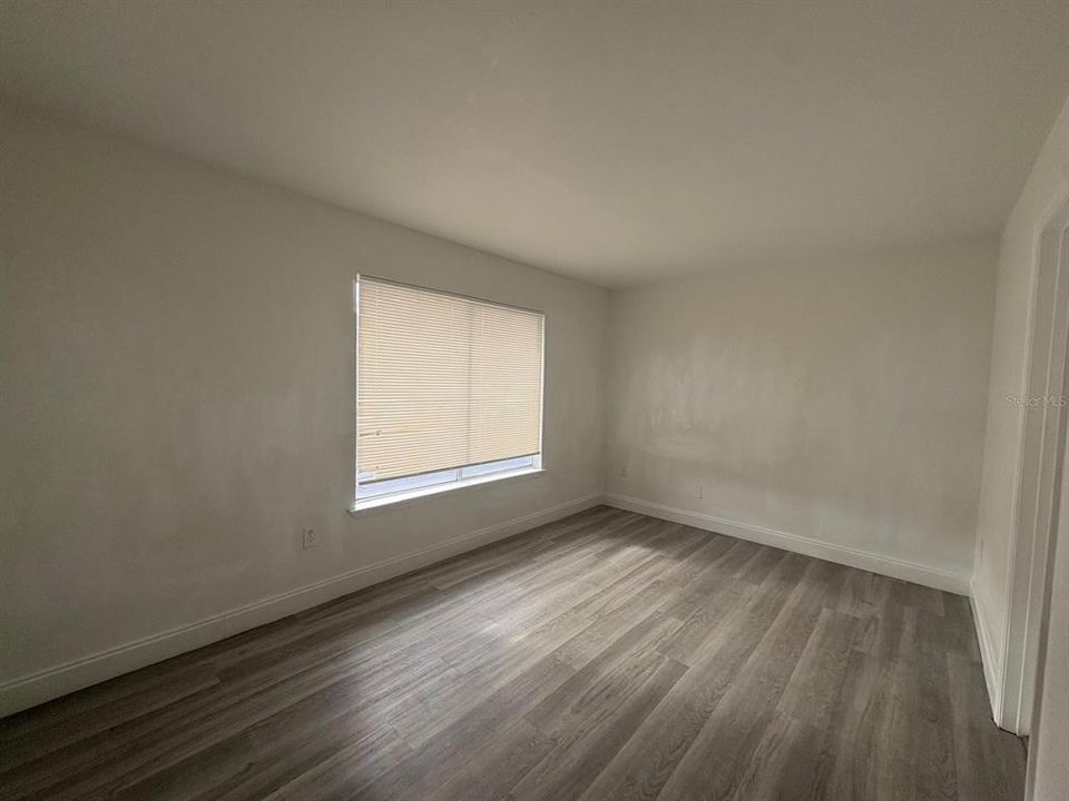 На продажу: $150,000 (2 спален, 1 ванн, 1164 Квадратных фут)