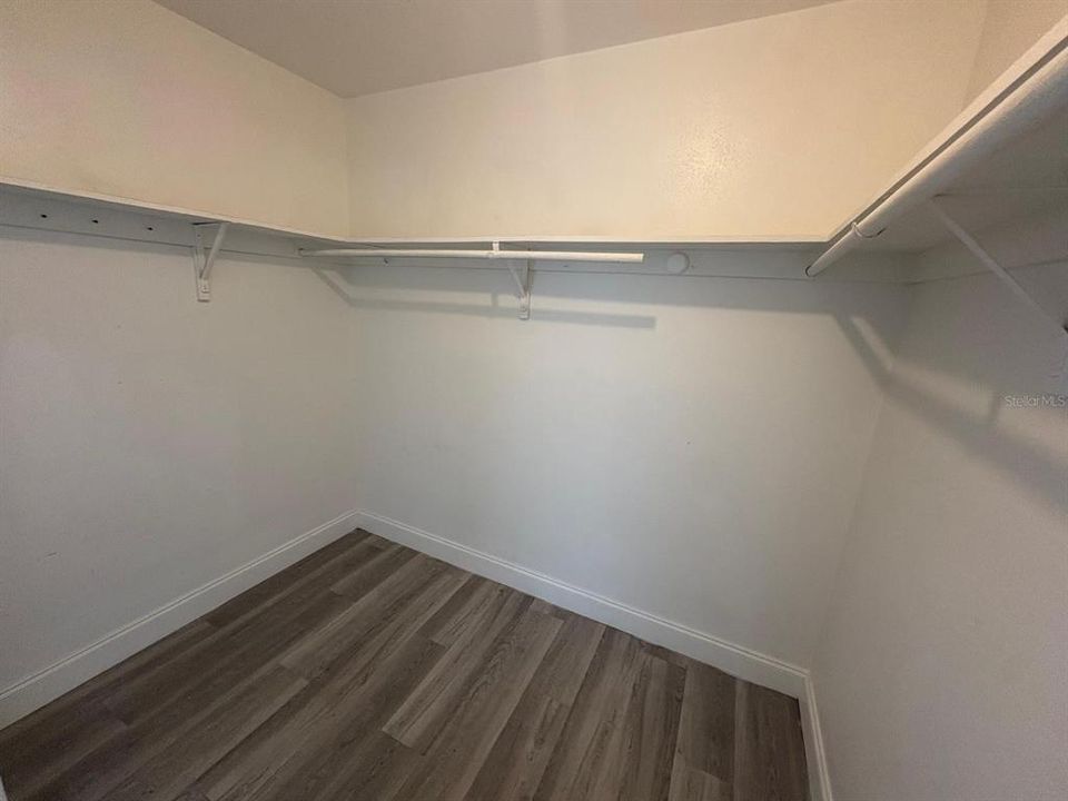 На продажу: $150,000 (2 спален, 1 ванн, 1164 Квадратных фут)