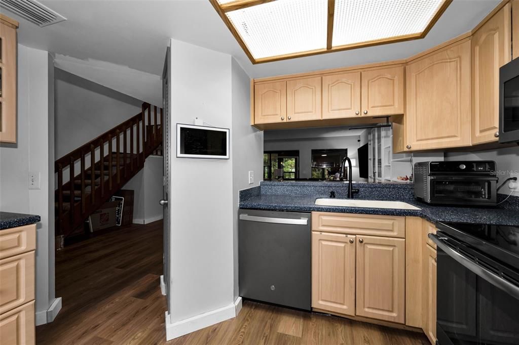 En Venta: $246,000 (2 camas, 2 baños, 1200 Pies cuadrados)
