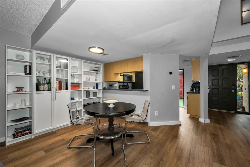 En Venta: $246,000 (2 camas, 2 baños, 1200 Pies cuadrados)