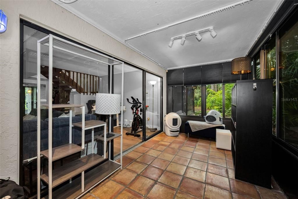 En Venta: $246,000 (2 camas, 2 baños, 1200 Pies cuadrados)