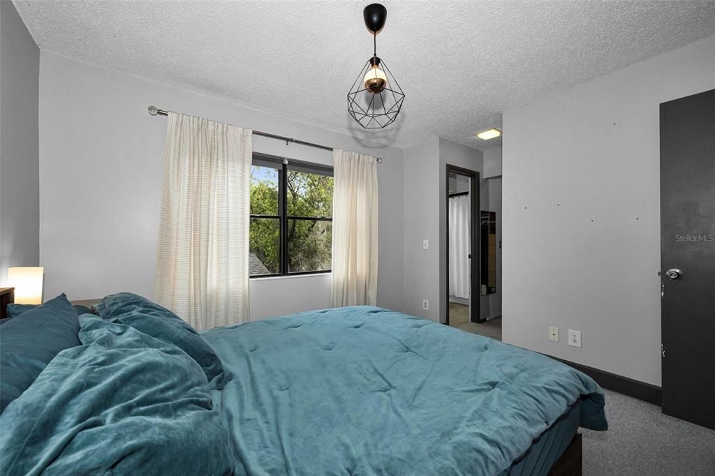 En Venta: $246,000 (2 camas, 2 baños, 1200 Pies cuadrados)