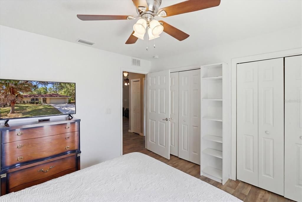 For Sale: $245,000 (3 beds, 2 baths, 1380 Square Feet)
