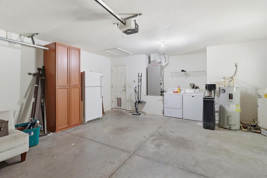 For Sale: $245,000 (3 beds, 2 baths, 1380 Square Feet)