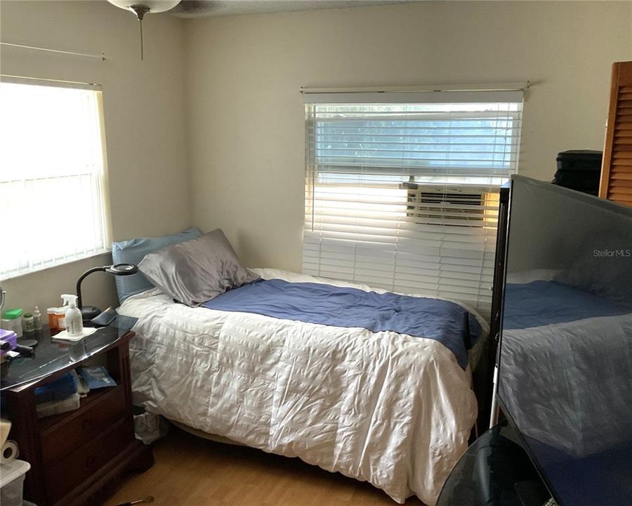 For Sale: $270,000 (3 beds, 2 baths, 1281 Square Feet)