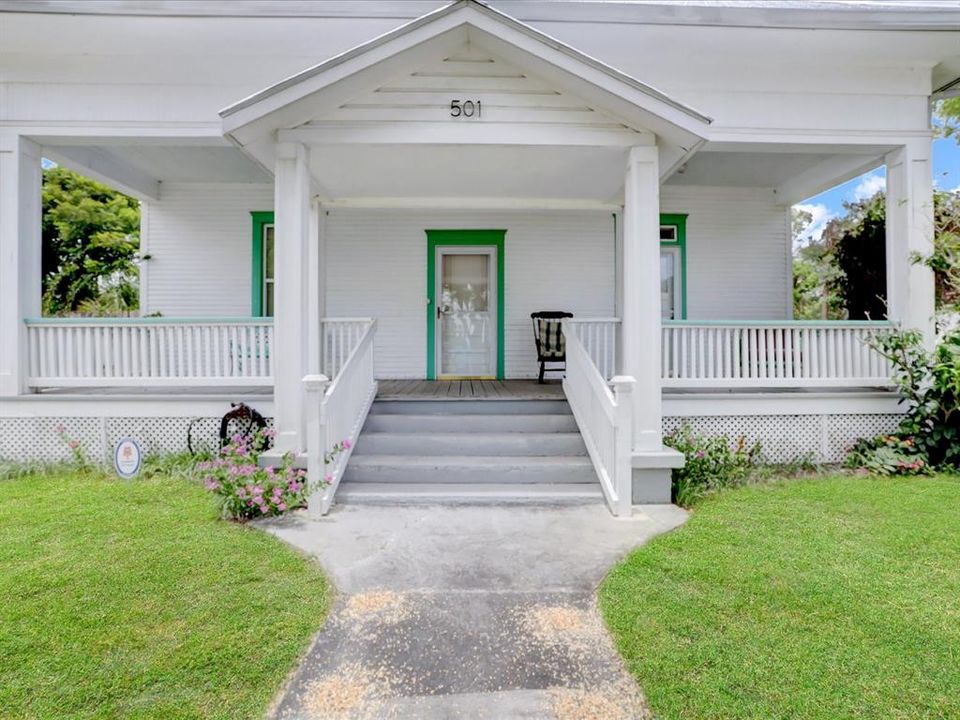 En Venta: $765,999 (5 camas, 4 baños, 3518 Pies cuadrados)