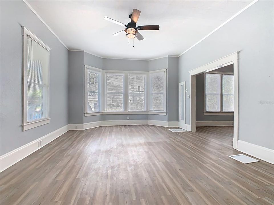 На продажу: $765,999 (5 спален, 4 ванн, 3518 Квадратных фут)