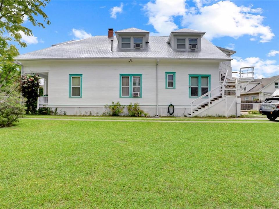 En Venta: $765,999 (5 camas, 4 baños, 3518 Pies cuadrados)