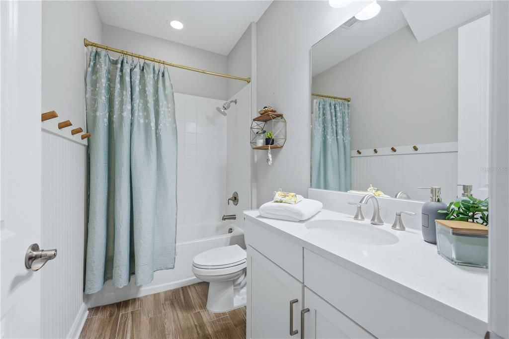 En Venta: $999,980 (4 camas, 4 baños, 3182 Pies cuadrados)