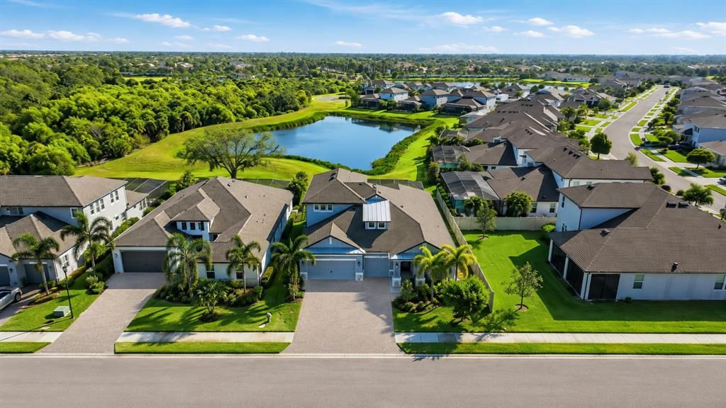 En Venta: $999,980 (4 camas, 4 baños, 3182 Pies cuadrados)