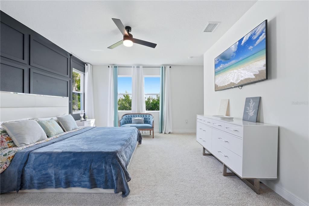 En Venta: $999,980 (4 camas, 4 baños, 3182 Pies cuadrados)
