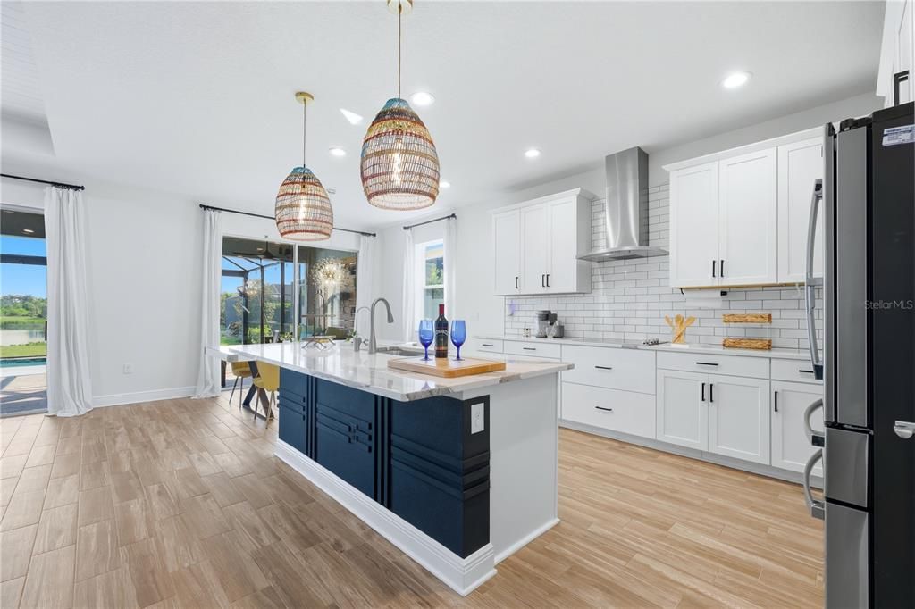 En Venta: $999,980 (4 camas, 4 baños, 3182 Pies cuadrados)