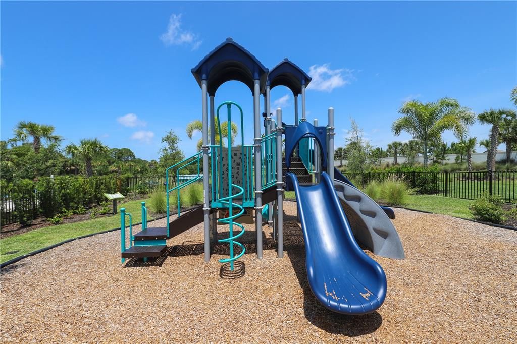 En Venta: $999,980 (4 camas, 4 baños, 3182 Pies cuadrados)
