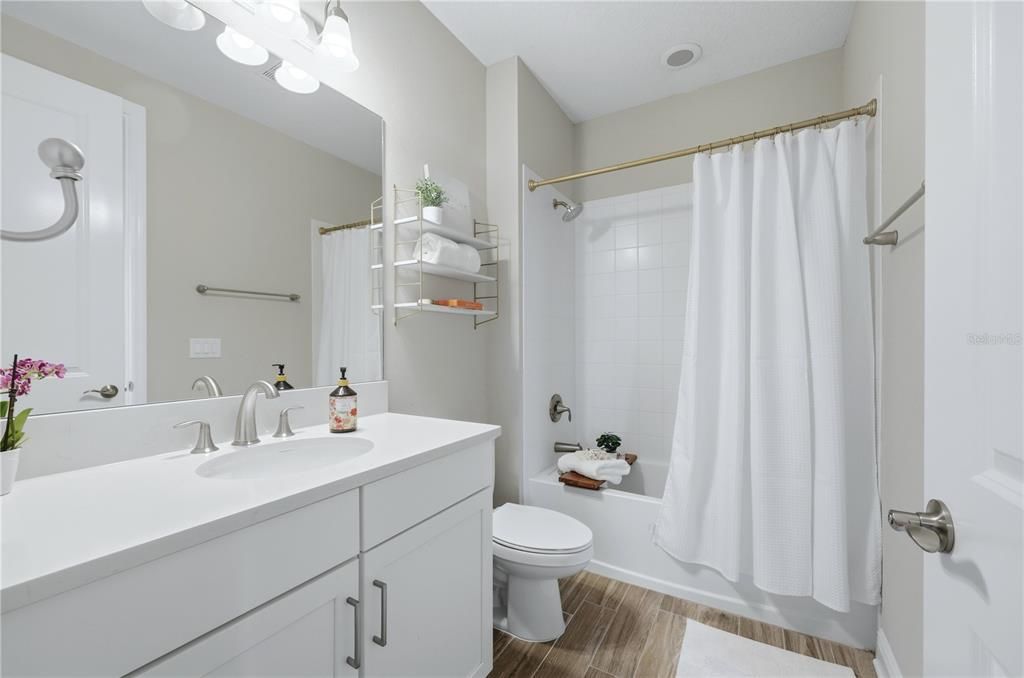 En Venta: $999,980 (4 camas, 4 baños, 3182 Pies cuadrados)