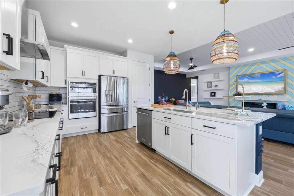 En Venta: $999,980 (4 camas, 4 baños, 3182 Pies cuadrados)
