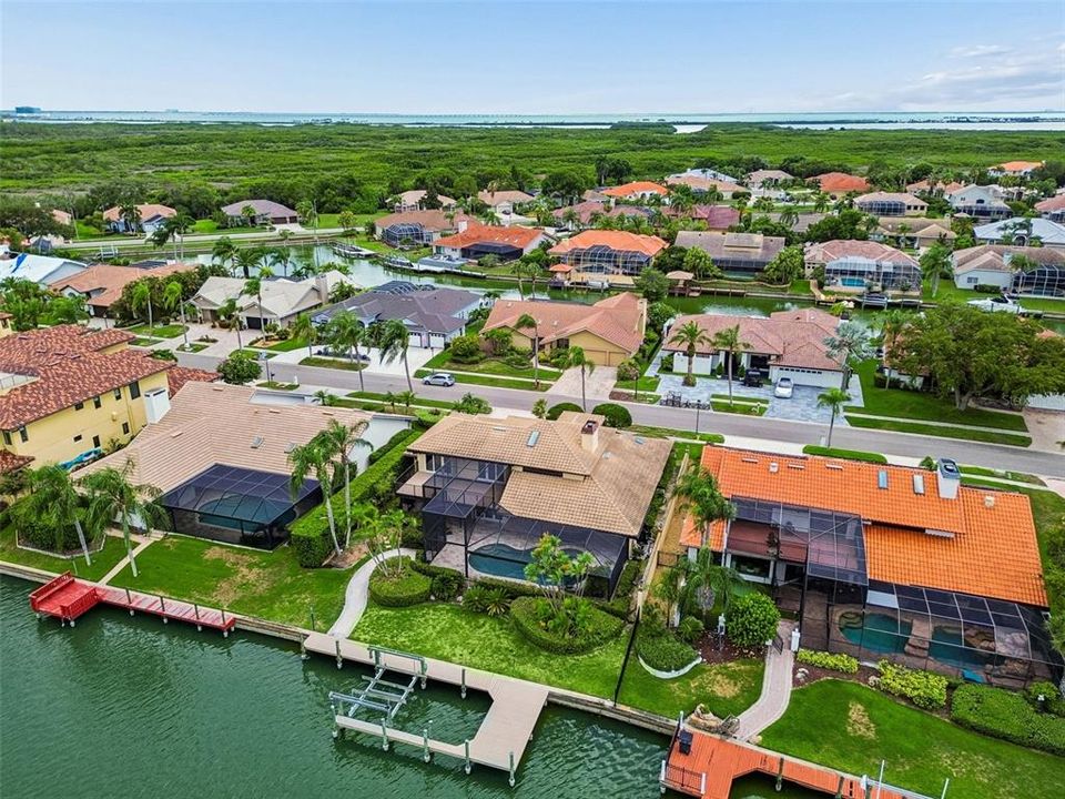 En Venta: $1,350,000 (4 camas, 3 baños, 3259 Pies cuadrados)