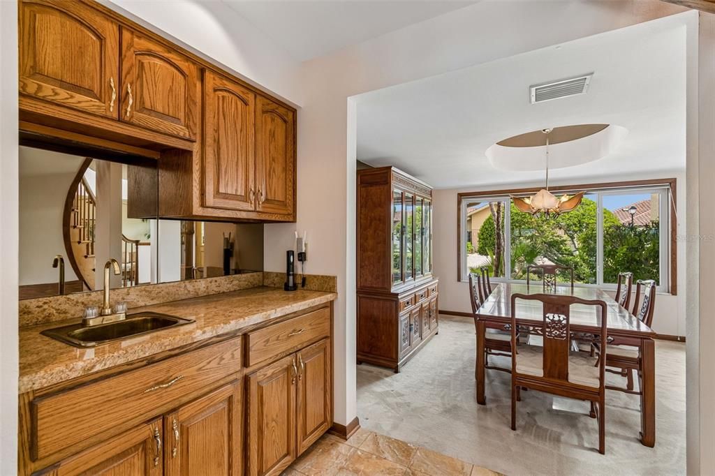 En Venta: $1,350,000 (4 camas, 3 baños, 3259 Pies cuadrados)