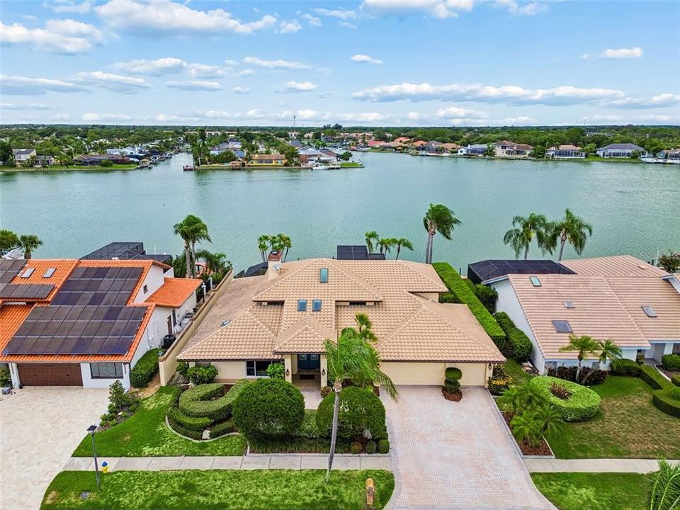 En Venta: $1,350,000 (4 camas, 3 baños, 3259 Pies cuadrados)
