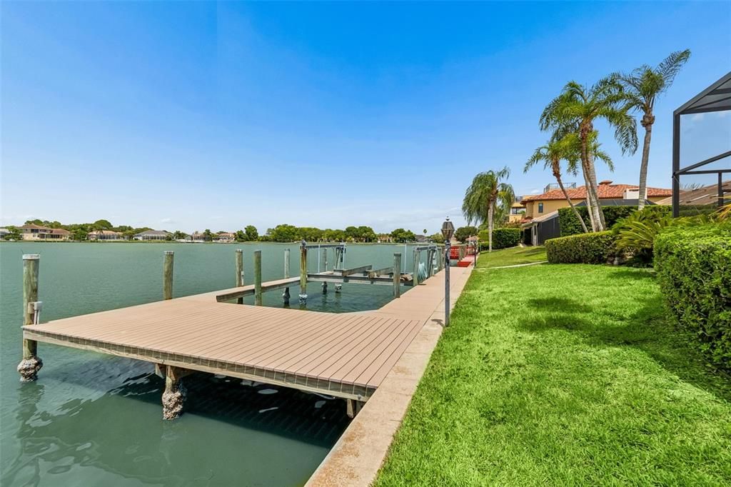 En Venta: $1,350,000 (4 camas, 3 baños, 3259 Pies cuadrados)