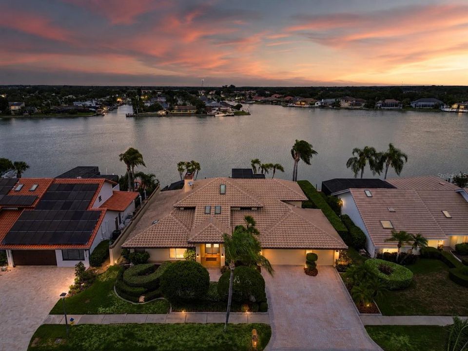 En Venta: $1,350,000 (4 camas, 3 baños, 3259 Pies cuadrados)