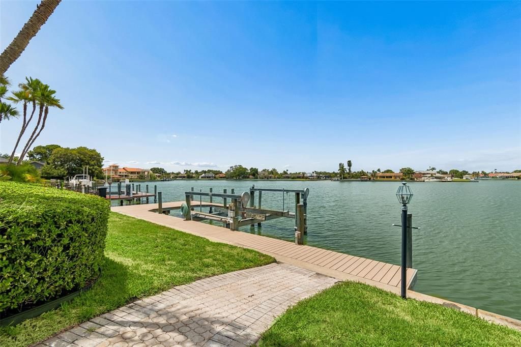 En Venta: $1,350,000 (4 camas, 3 baños, 3259 Pies cuadrados)