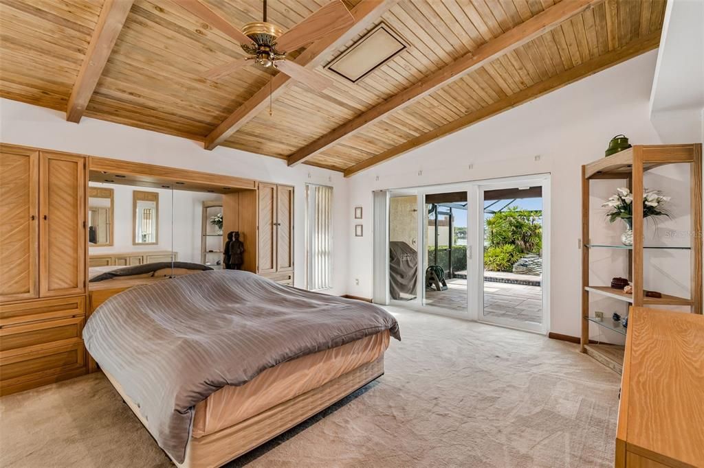 En Venta: $1,350,000 (4 camas, 3 baños, 3259 Pies cuadrados)