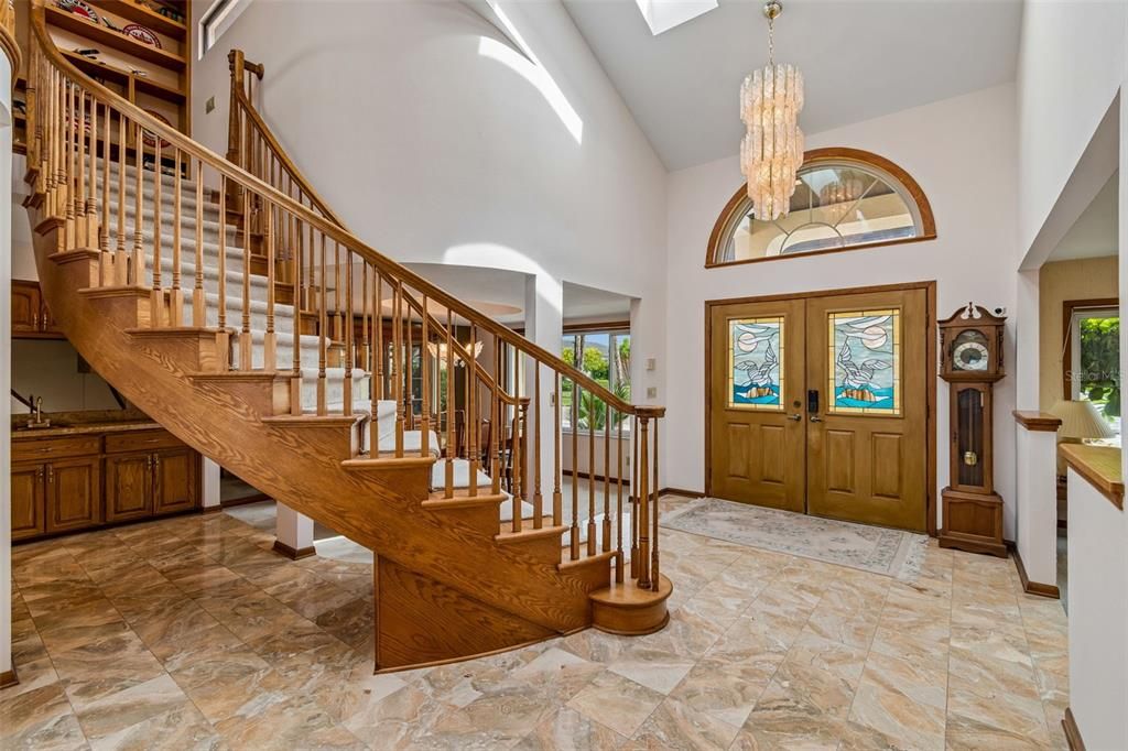En Venta: $1,350,000 (4 camas, 3 baños, 3259 Pies cuadrados)