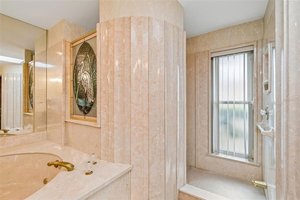 En Venta: $1,350,000 (4 camas, 3 baños, 3259 Pies cuadrados)