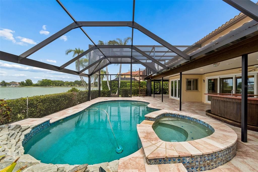 En Venta: $1,350,000 (4 camas, 3 baños, 3259 Pies cuadrados)