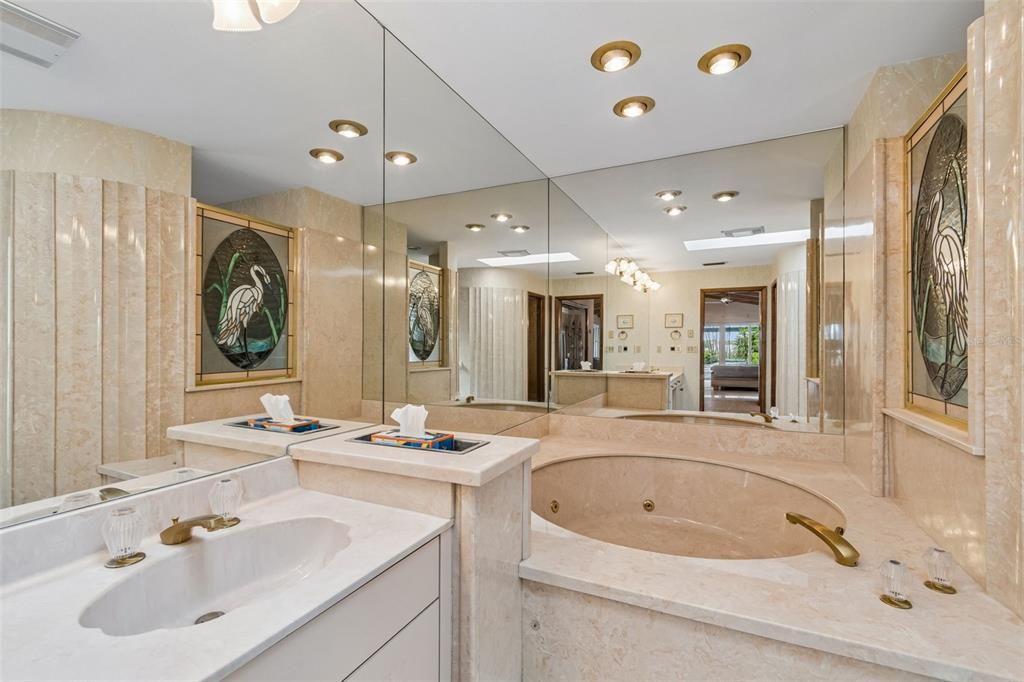 En Venta: $1,350,000 (4 camas, 3 baños, 3259 Pies cuadrados)