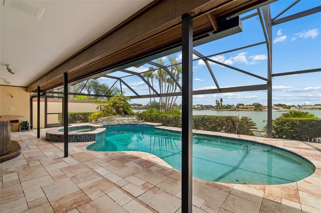 En Venta: $1,350,000 (4 camas, 3 baños, 3259 Pies cuadrados)