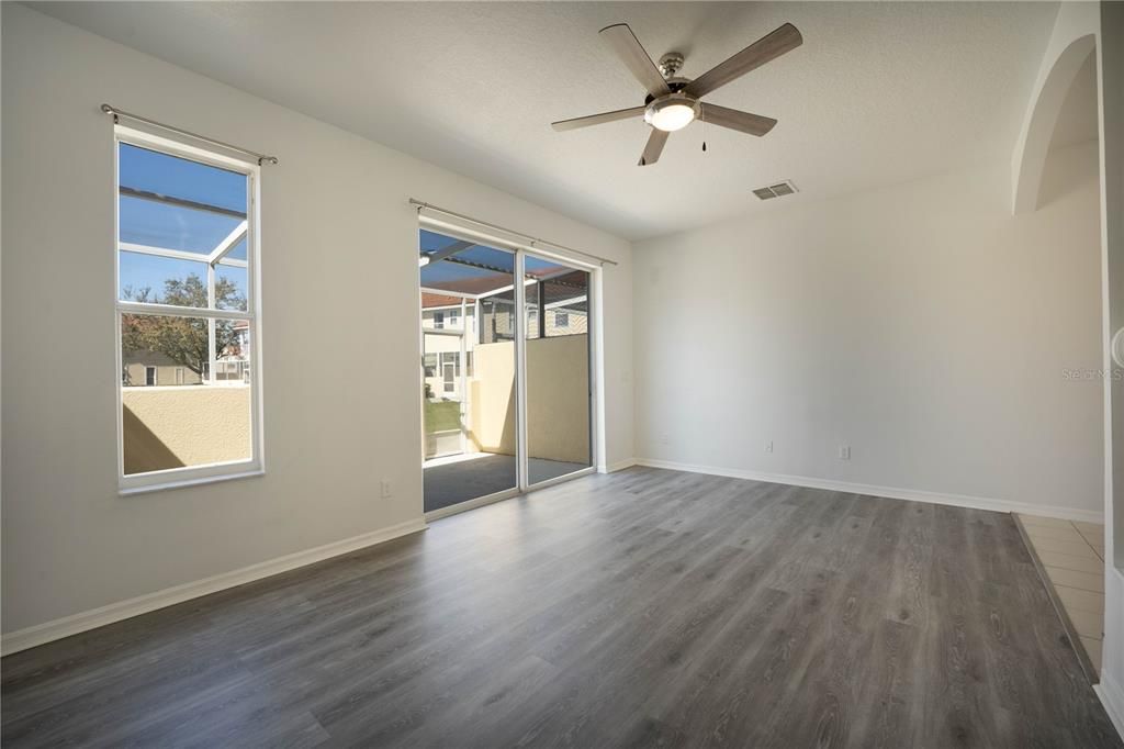 For Rent: $2,150 (3 beds, 2 baths, 1468 Square Feet)