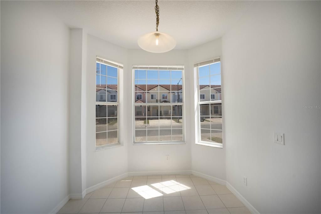 For Rent: $2,150 (3 beds, 2 baths, 1468 Square Feet)