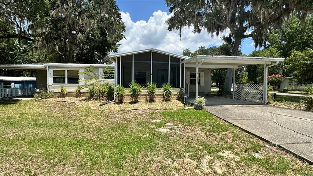 For Rent: $1,650 (3 beds, 2 baths, 1512 Square Feet)