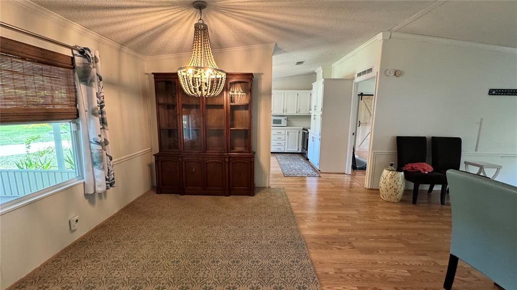 For Rent: $1,650 (3 beds, 2 baths, 1512 Square Feet)