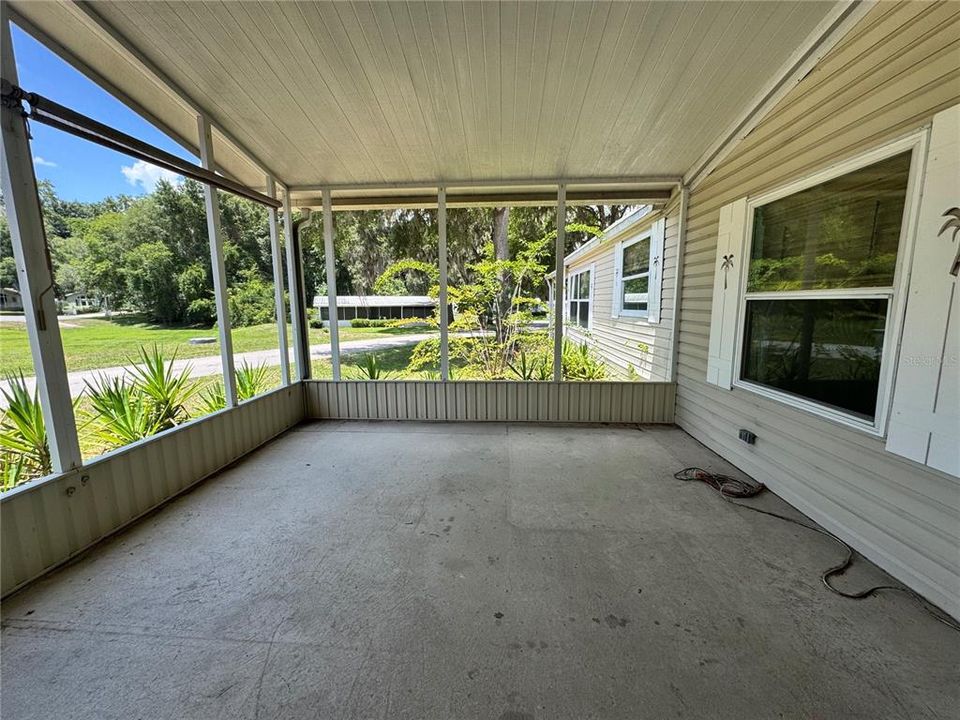For Rent: $1,650 (3 beds, 2 baths, 1512 Square Feet)