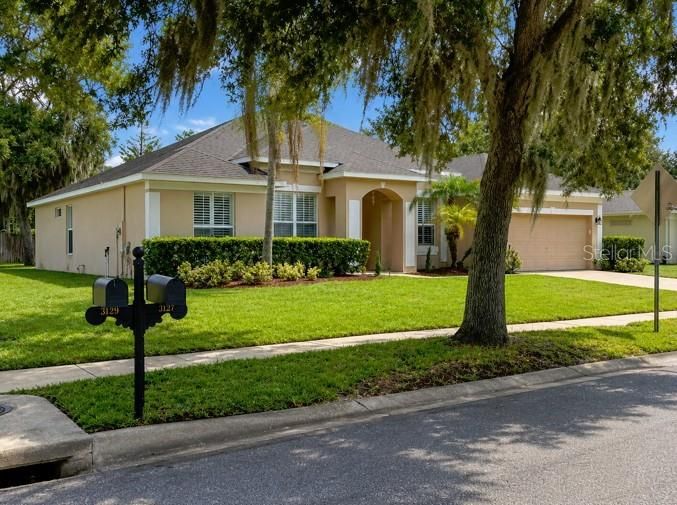 En Venta: $579,700 (4 camas, 2 baños, 2302 Pies cuadrados)